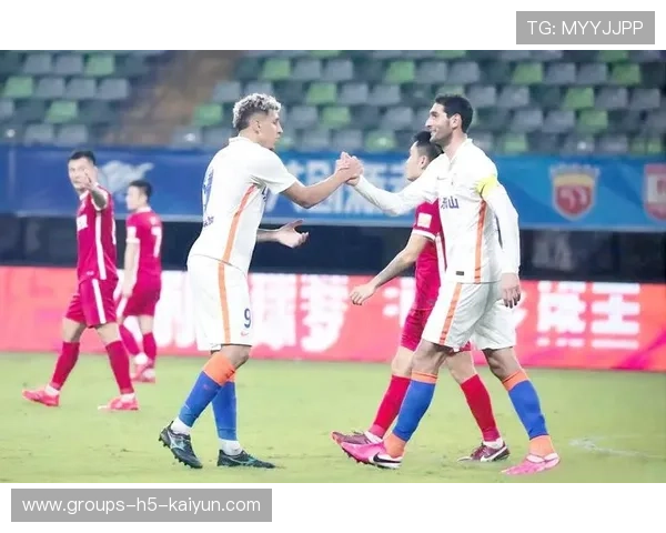 中超球队强化定位球战术训练，点燃胜利的关键火花